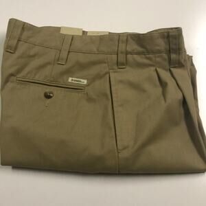 GANDER MOUNTAIN Mens 32 Pleated Khakis Pants